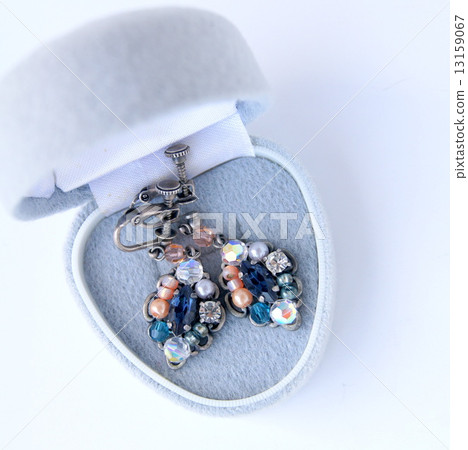 Gincho Antique Earring Gincho Antique Earring 13159067