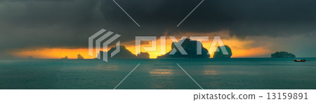 Dramatic sunset 13159891