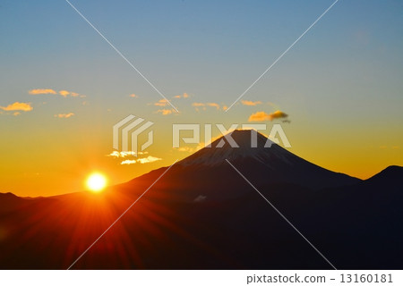 日出和富士山 13160181
