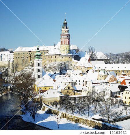 Cesky Krumlov in winter, Czech Republic 13163681