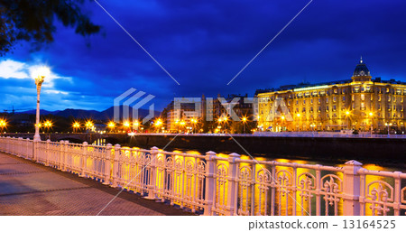 Embankment of Urumea river  in night. San Sebastian 13164525