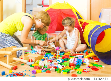 Mother and children playing 13165515