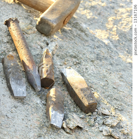 chiseling tools chiseling tools 13167106