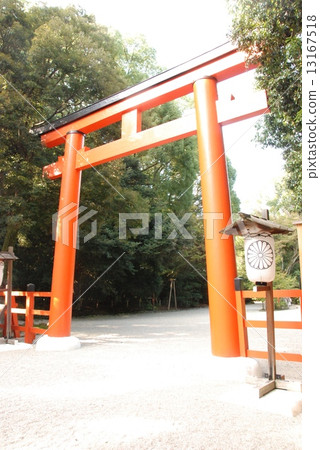 Shimogamo神社的鳥居(京都市Sakyo-ku,Shimogamizukawa Town) Shimogamo神社的鳥居(京都市Sakyo-ku,Shimogamizukawa Town) 13167518