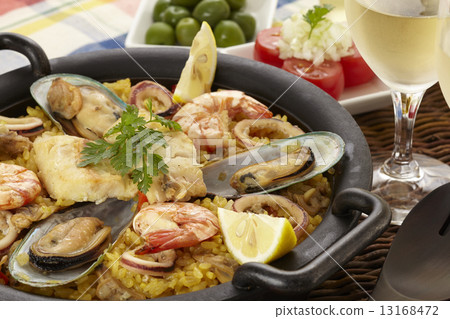 paella paella 13168472