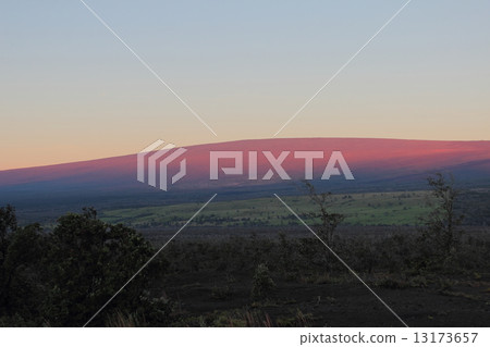 Hawaii Volcanoes National Park 13173657