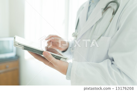 一位醫生 13176208