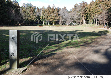 Minowa castle / Honmaru ruins (Minosato cho, Takasaki-shi, Gunma) 13178108