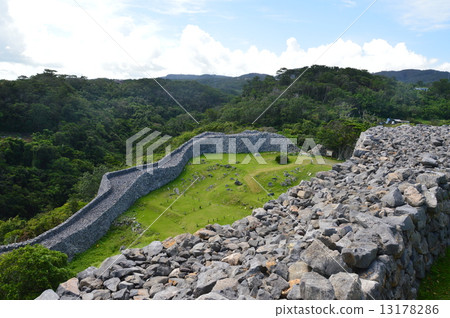 Historic site · Nakijin castle ruins (Okinawa prefecture Kokubo-gun Nakijin village) 13178286