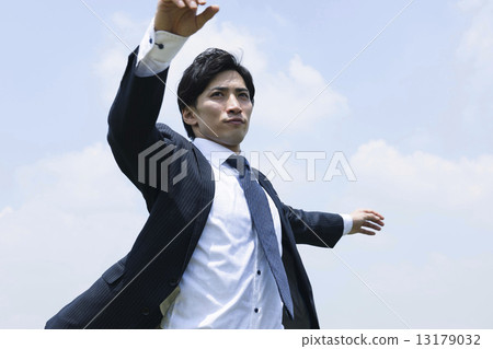 Businessman         13179032