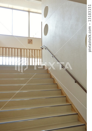 樓梯 13183151