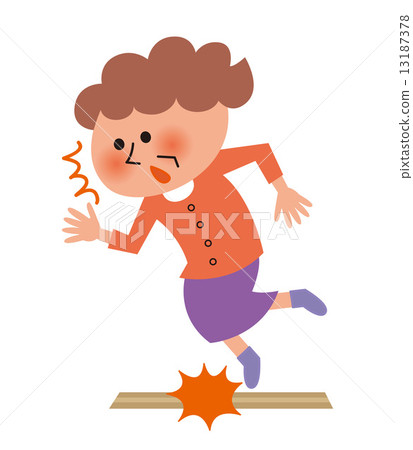 絆倒一步的老婦 13187378