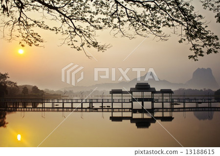 Sunrise over Mt. Zwekabin 13188615
