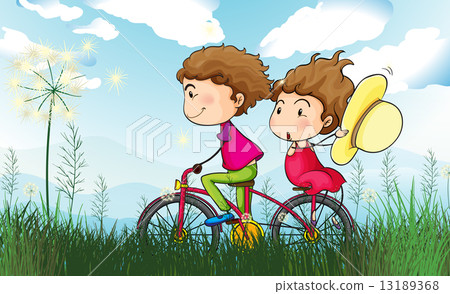 A couple biking 13189368
