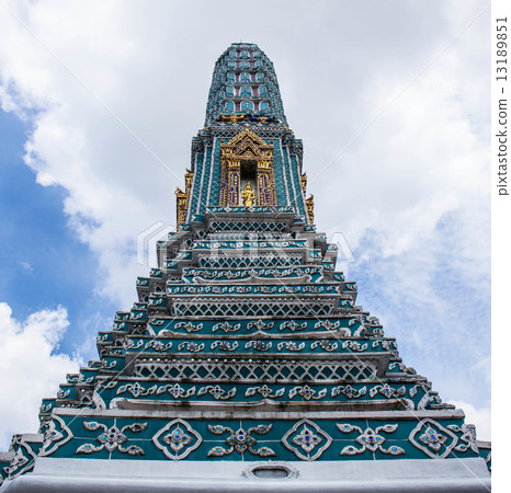 Style stupa Style stupa 13189851