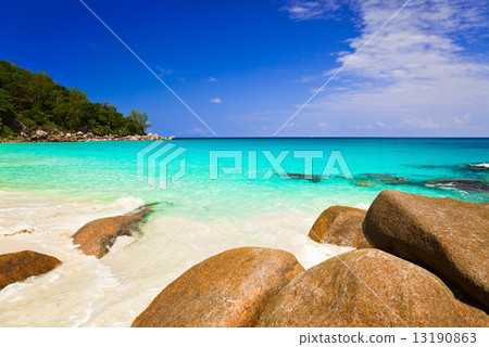 Tropical beach at island Praslin, Seychelles Tropical beach at island Praslin, Seychelles 13190863