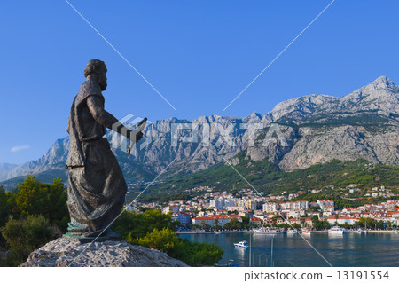 Statue of St. Peter at Makarska, Croatia 13191554