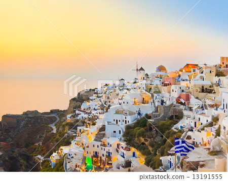 Santorini sunset (Oia) - Greece 13191555
