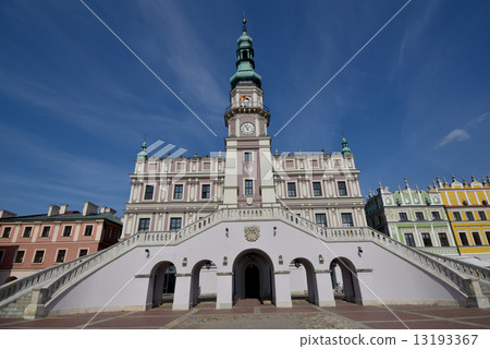 Zamosc - town hall 13193367