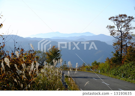 Mountains Mountains 13193635