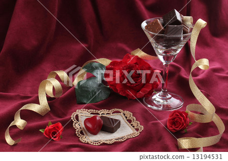 Valentine · Luxury 01 13194531