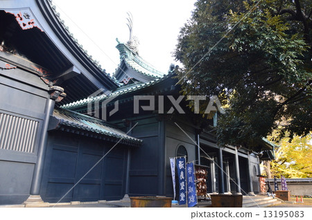 Yushima Shrine的“Amygamon門”（東京都Bunkyo ku Yushima 1-chome） 13195083