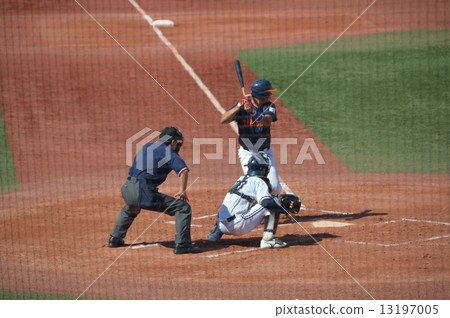 Baseball ~ Right batter / catcher · referee (image) 13197005