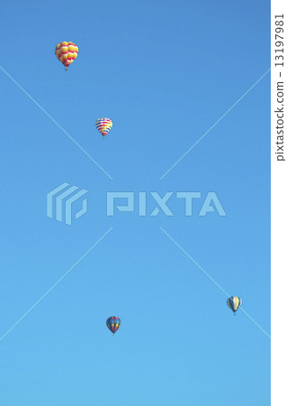 hot air balloon hot air balloon 13197981