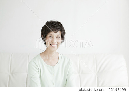 純潔的女士 13198499