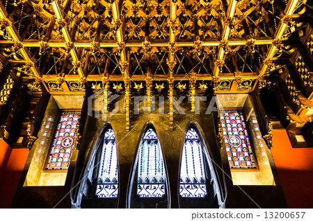Guell House 13200657