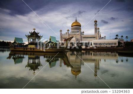 bandar seri begawan, brunei 13204363