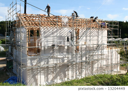 建築在上層房屋建築中 13204449