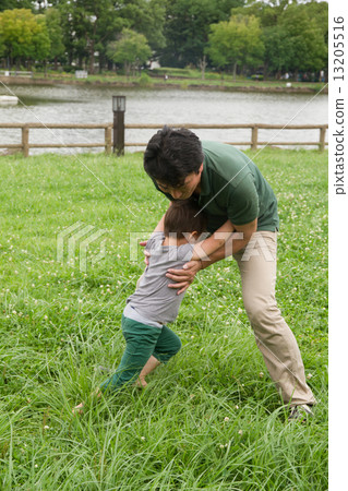 相撲在爸爸和公園玩 相撲在爸爸和公園玩 13205516