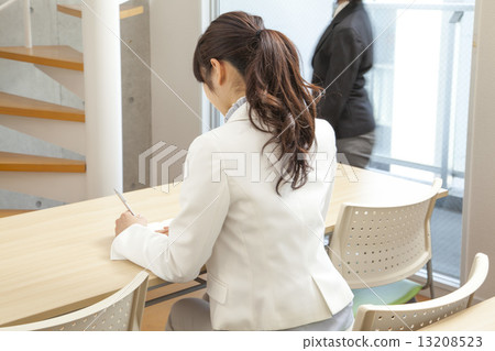 Female seminar business scene 13208523