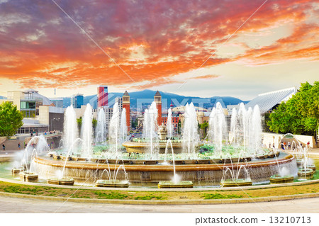 Fountain of Montjuic and Plaza de Espanya. 13210713