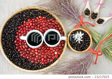 Collect of cafe bean, cup of coffee 13217025