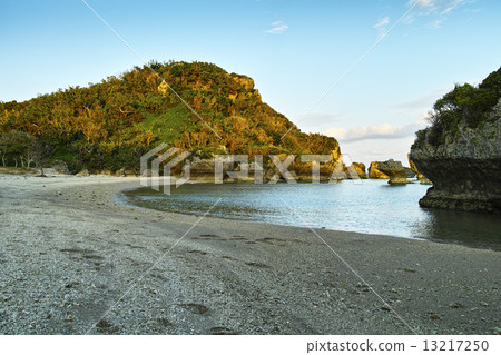 Hamahigajima Kanhon Beach 13217250