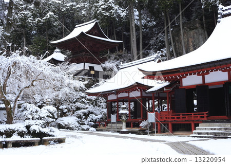 Futoshiji temple (inside the precincts of the snow) 13220954