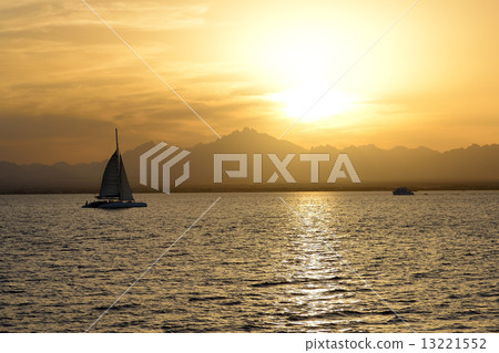 Sunset and yachts on Red Sea, Hurghada, Egypt Sunset and yachts on Red Sea, Hurghada, Egypt 13221552