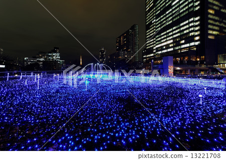 Tokyo Midtown Christmas Illumination and City Light 13221708