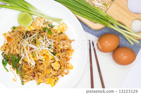 Pad Thai Pad Thai 13223129