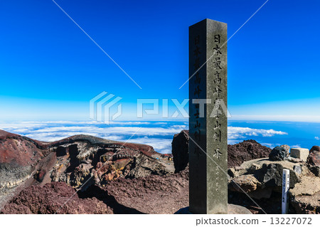 Japan's best peak 13227072