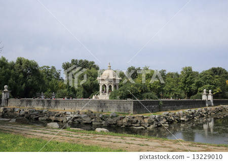 Beijing Yongming Park Western Stow ruins area 13229010