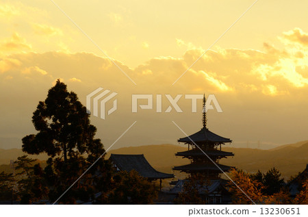 Horyuji寺在黃昏 Horyuji寺在黃昏 13230651
