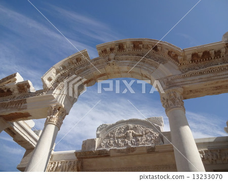 世界遺產以弗所廢墟Hadrianus寺廟 世界遺產以弗所廢墟Hadrianus寺廟 13233070