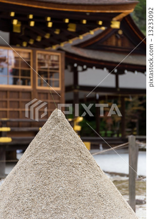 Kamigamo神社 - 砂岩 13233092