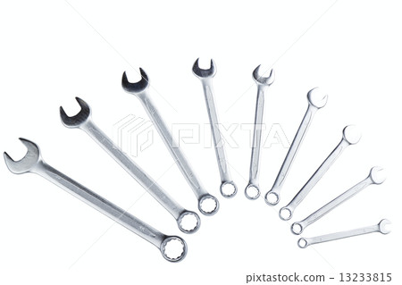 set of wrenches 13233815