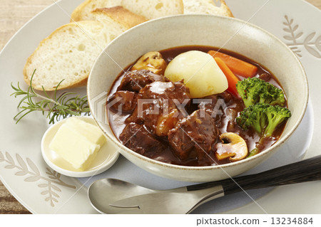 燉牛肉 13234884