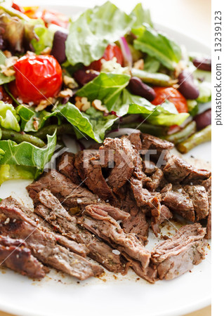 beef with salad beef with salad 13239123