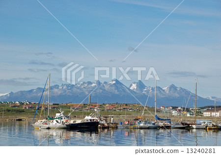 Ushuaia 13240281